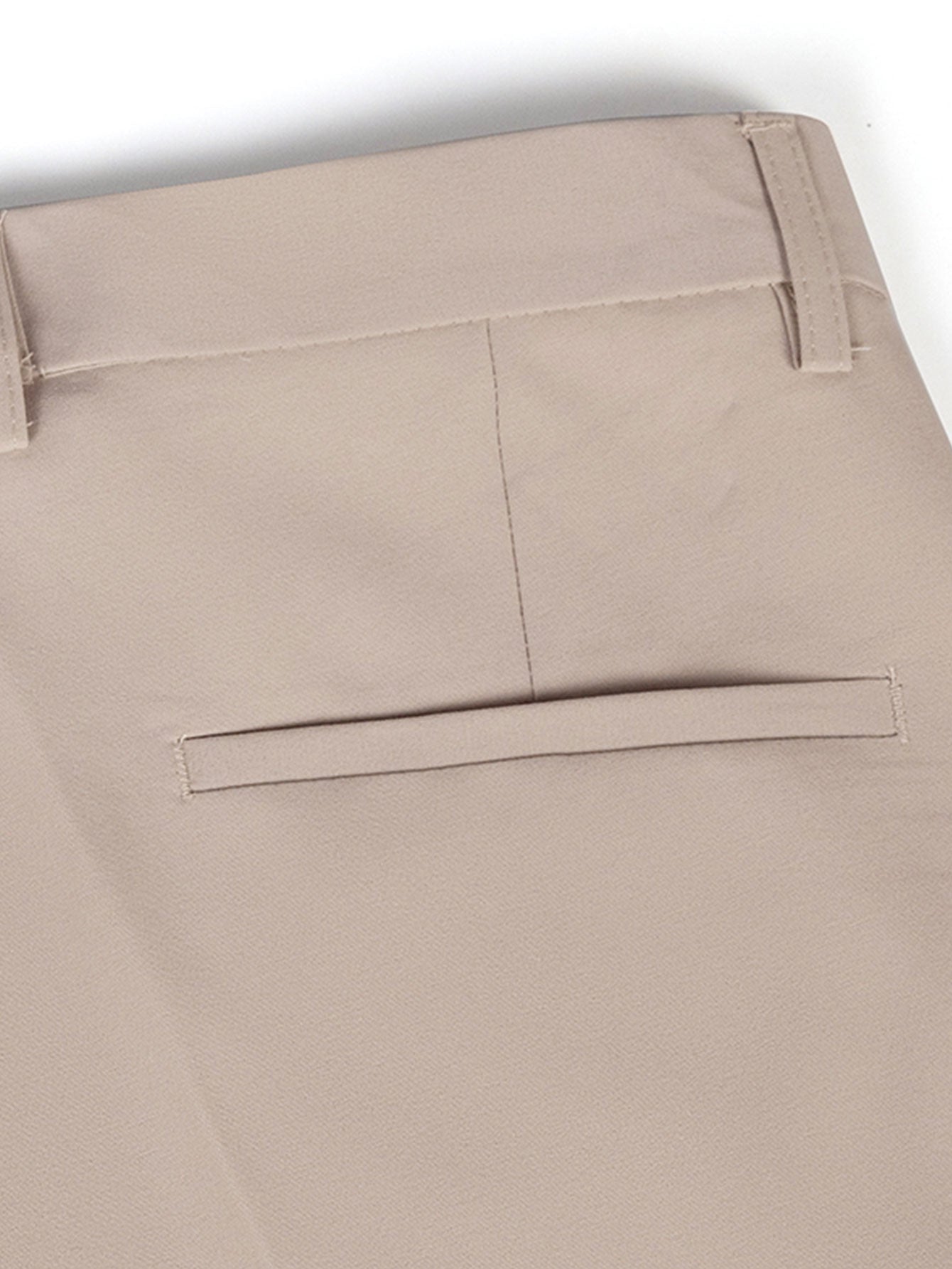 Pantalones ajustados cónicos