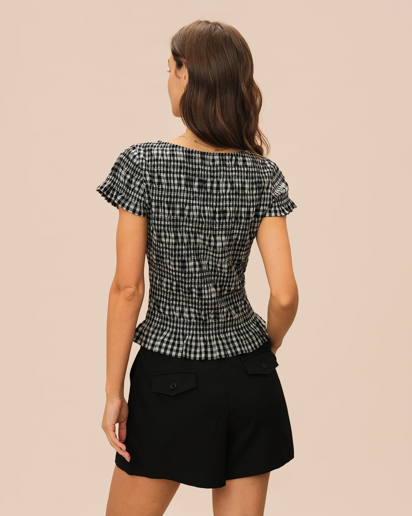 Camiseta de Cuadros Fruncida Escote Barca — Negro