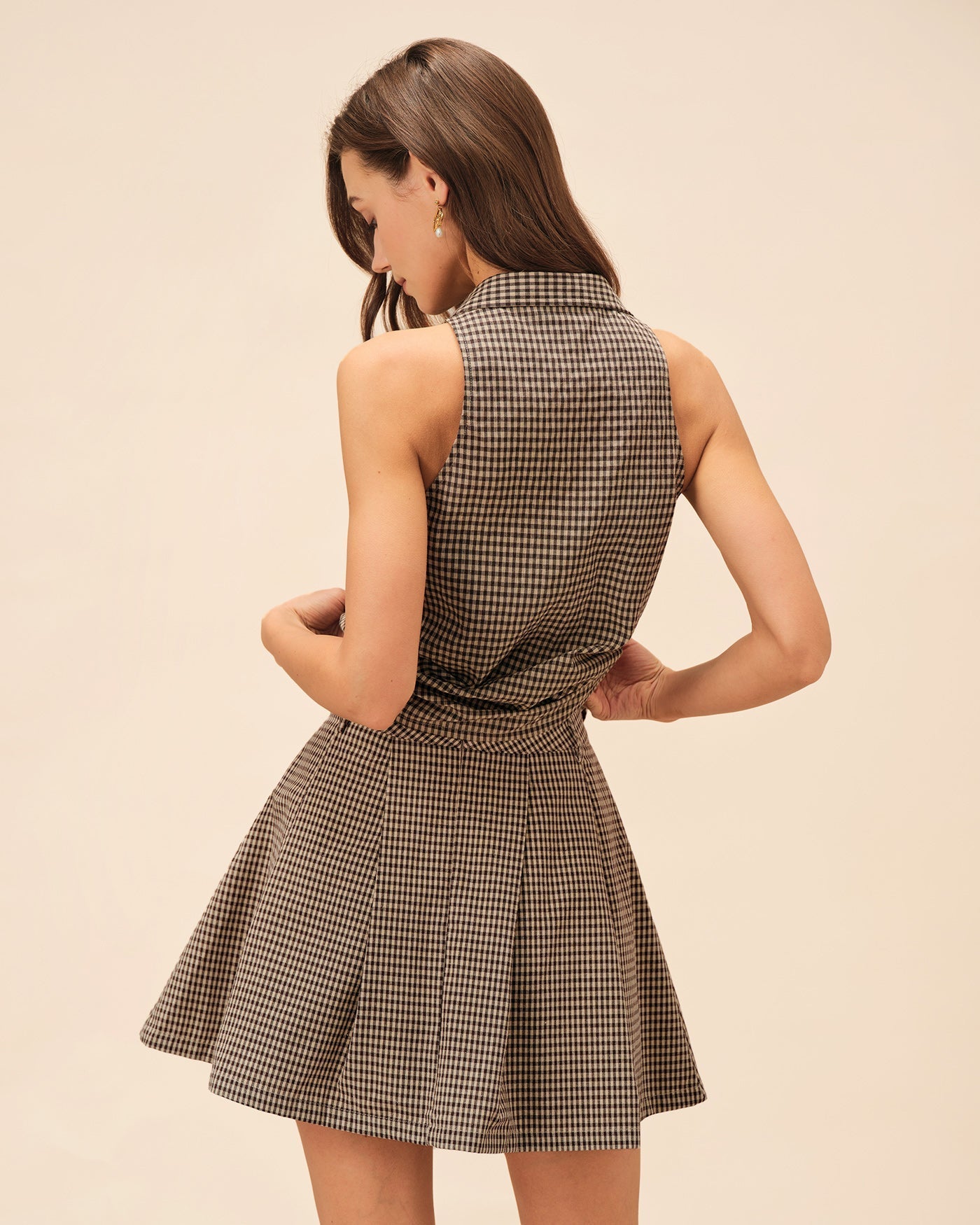 Blusa de Cuadros Sin Mangas con Cuello — Marrón