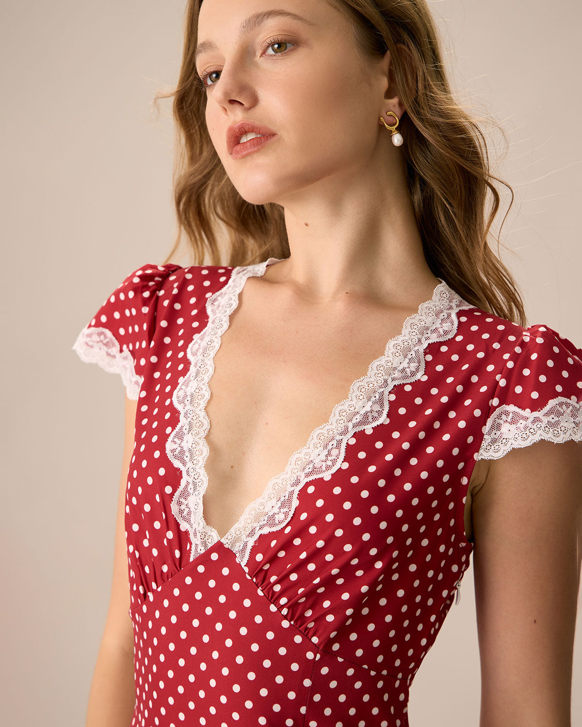 Vestido Maxi de Lunares con Encaje — Rojo