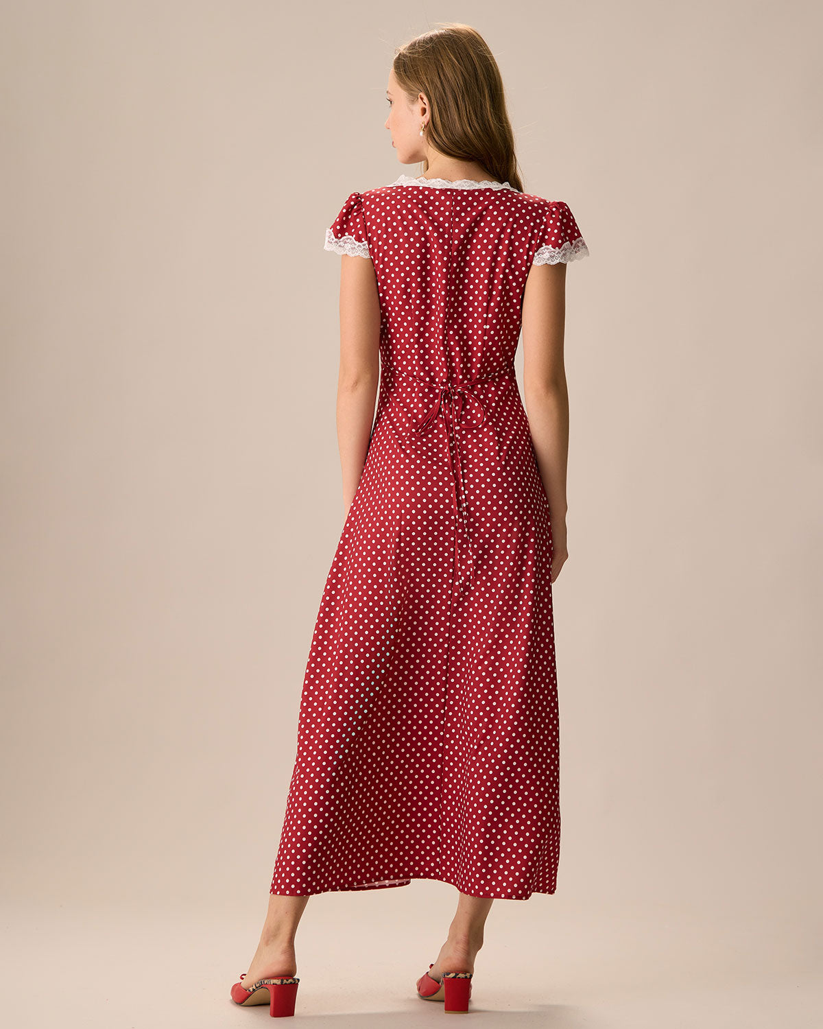 Vestido Maxi de Lunares con Encaje — Rojo