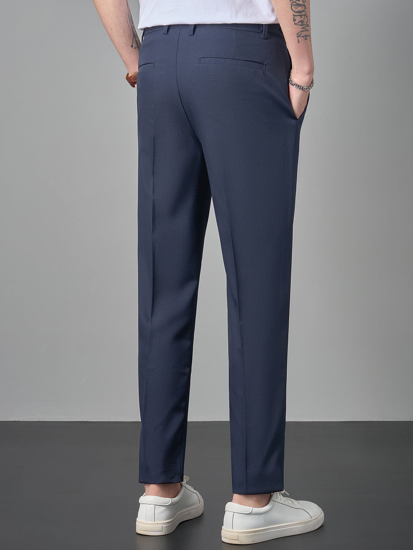 Pantalones ajustados cónicos de Nápoles