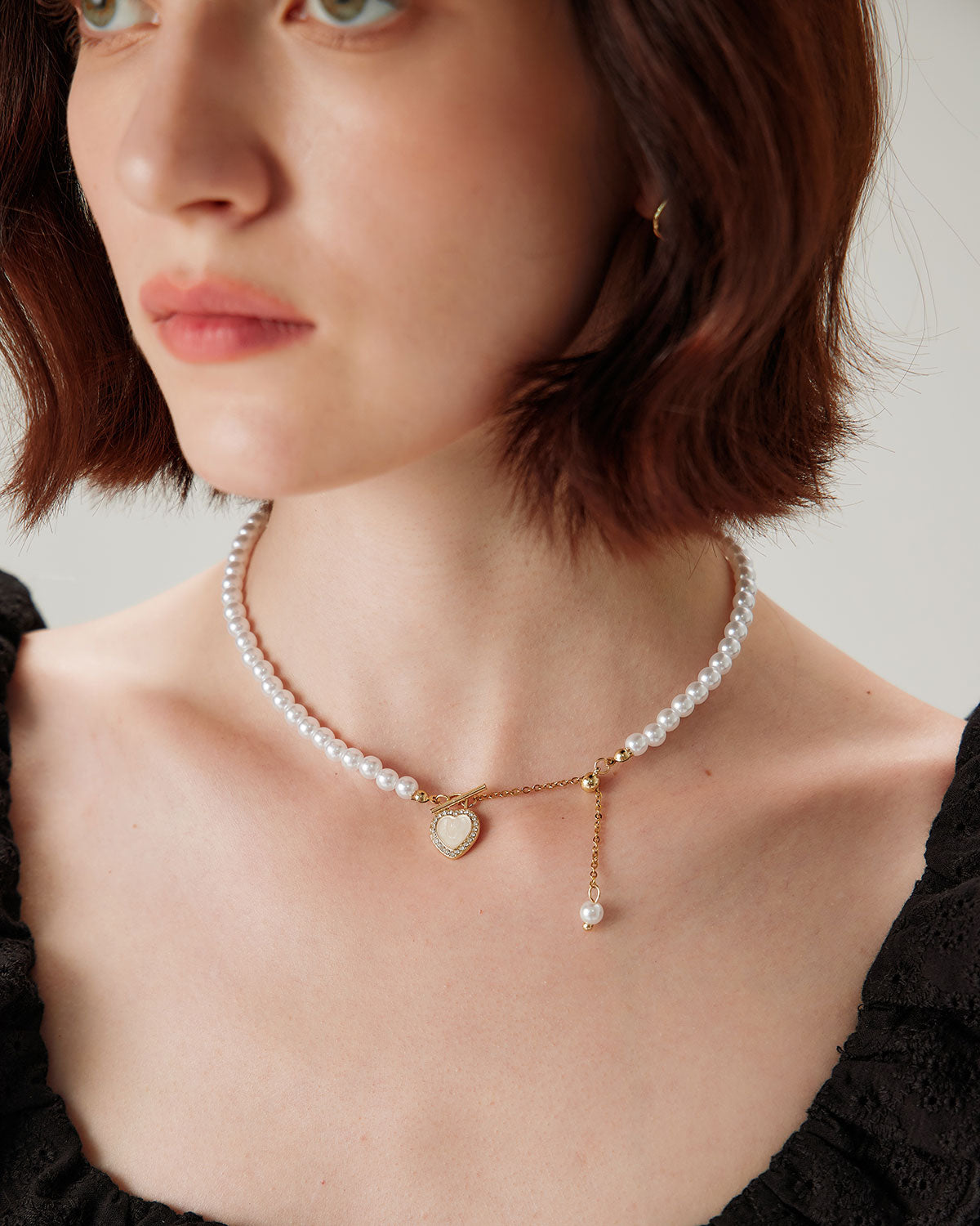 Collar de Perlas y Aleación — Dorado