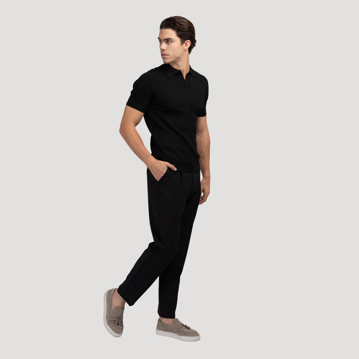 Polo Casual Cuello Pico — Blanco
