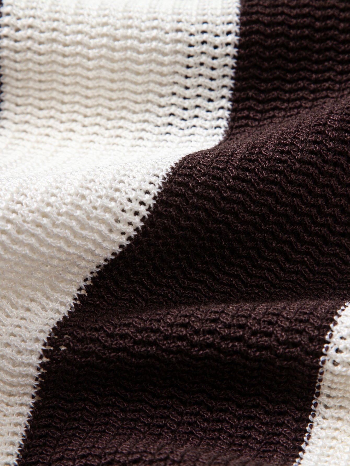 Stripe Zipper Open Knit Polo & Straight Leg Linen Pants