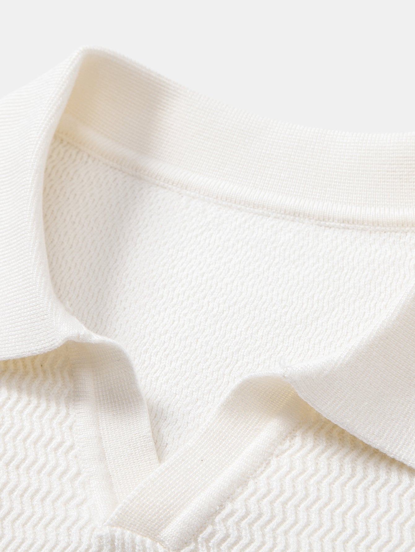 Camisa Polo de punto con cuello en V y jacquard de ondas de manga larga