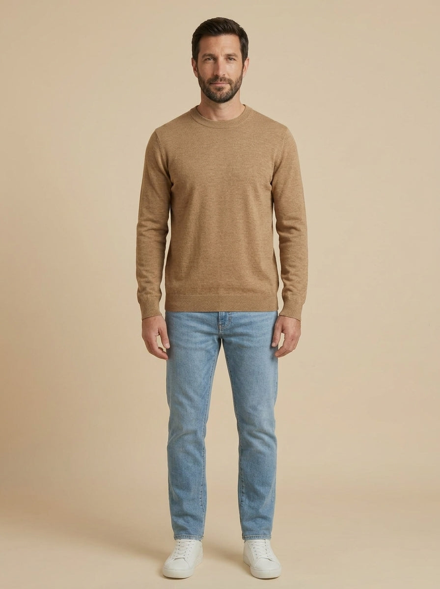 Alberto jersey básico de cuello redondo camel, de frente