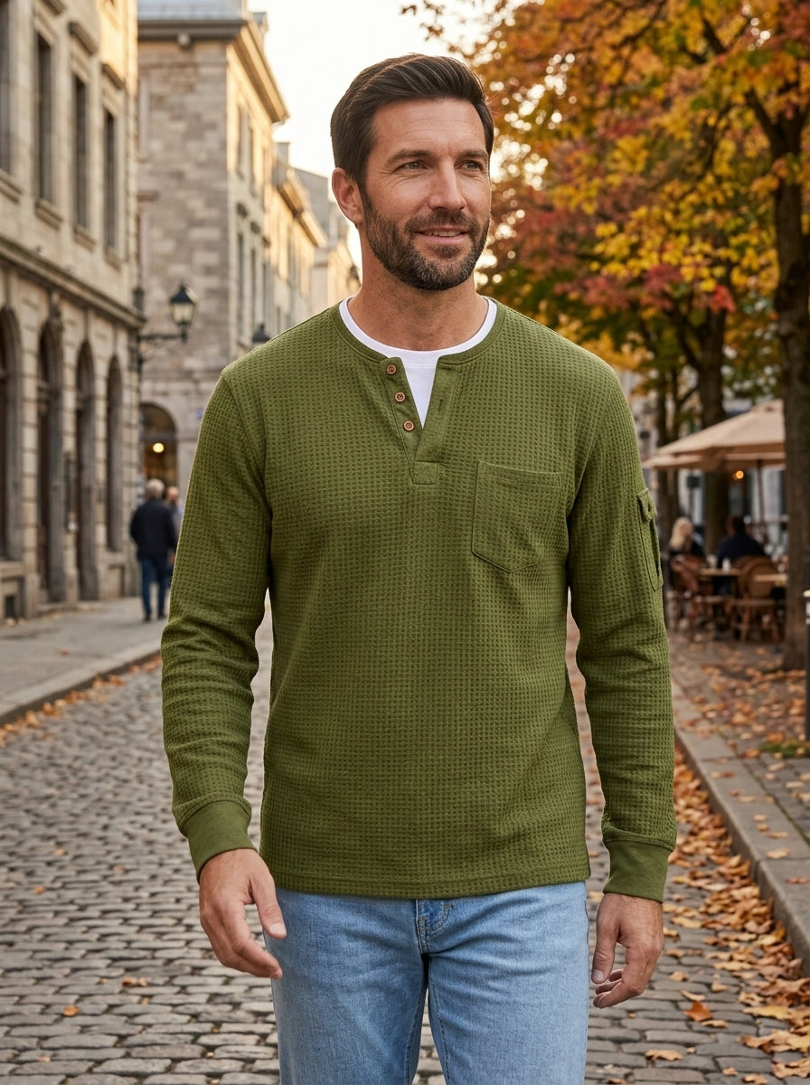 Luca jersey henley waffle de hombre verde, paseando en otoño