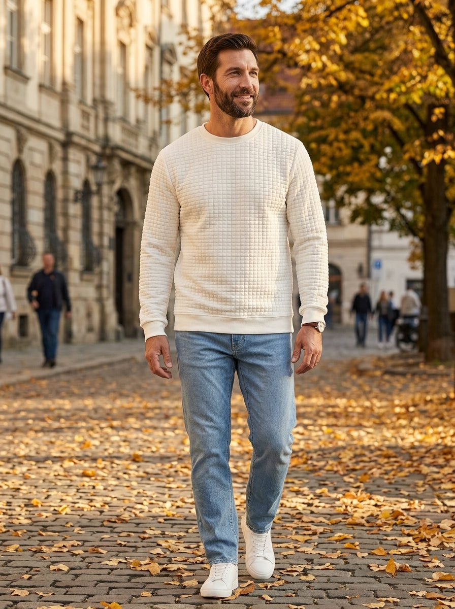 Paolo jersey jacquard de cuello redondo blanco roto, paseando en otoño