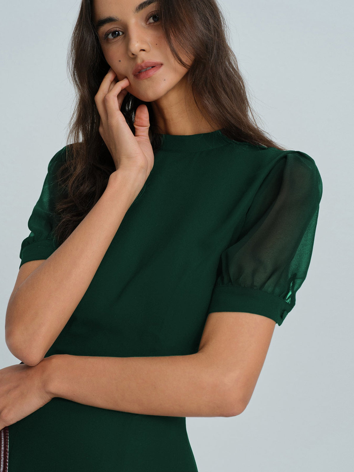Vestido Mini Chiffon Cuello Alto Semitransparente — Verde