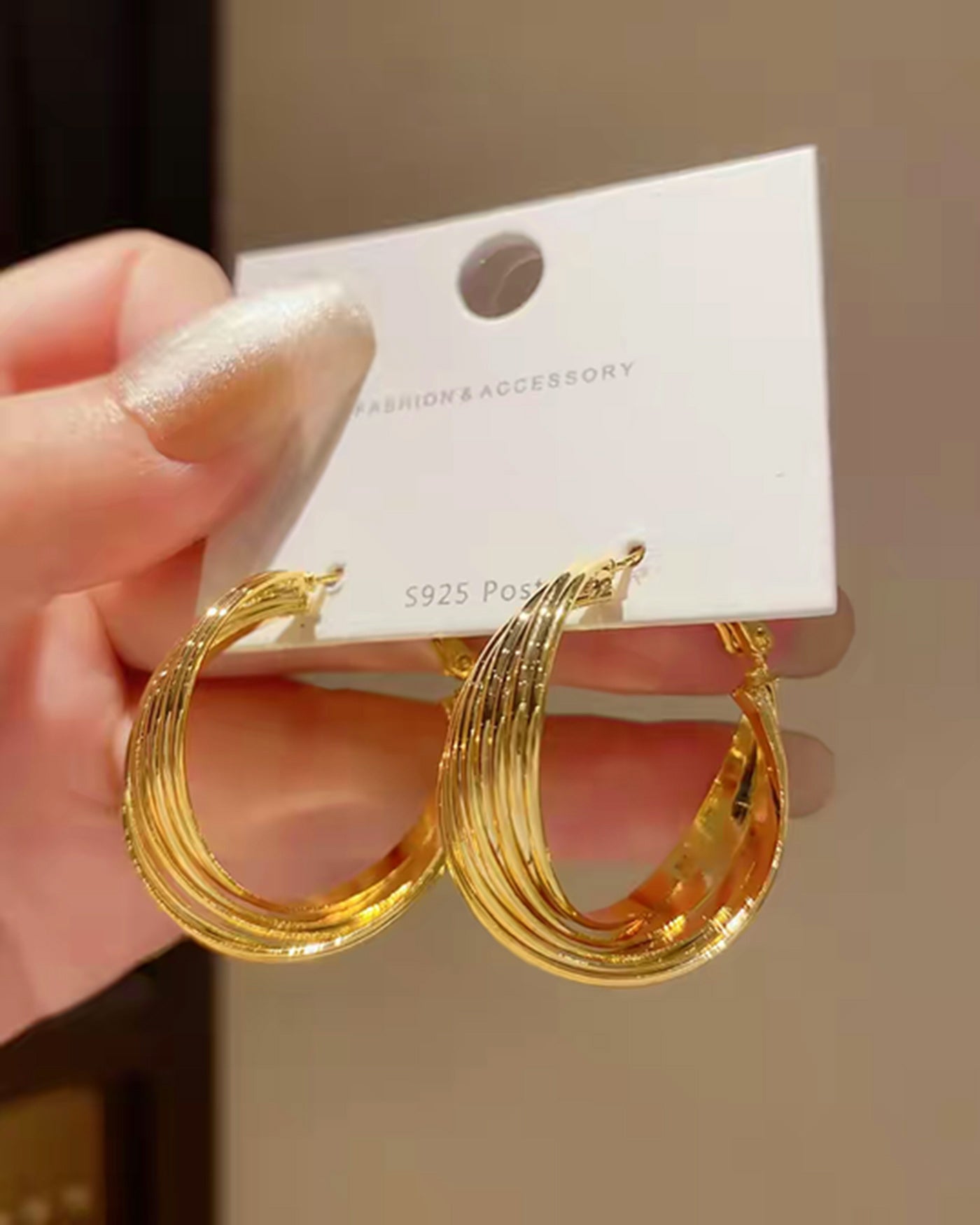 Pendientes Colgantes — Dorado