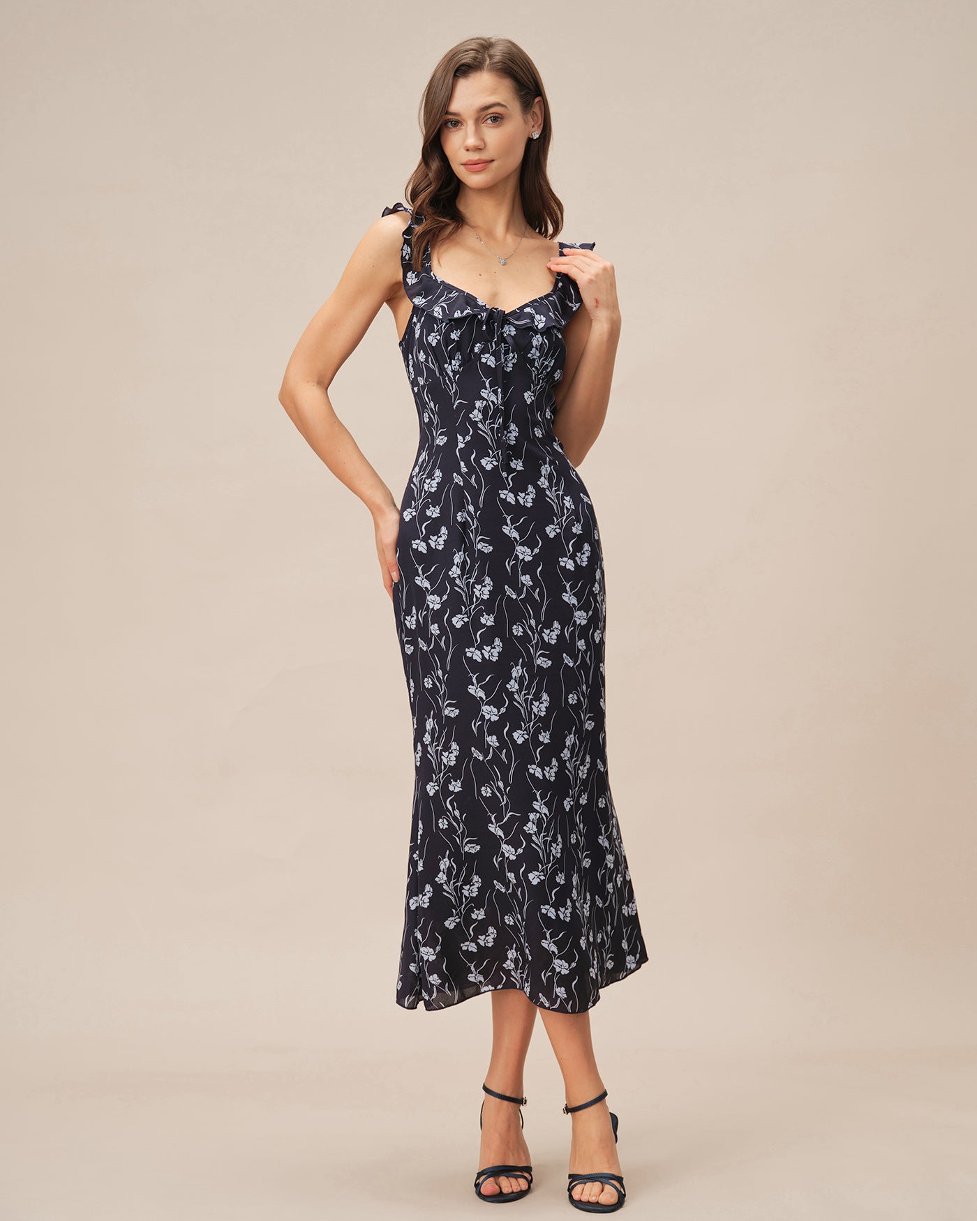 Vestido Midi Floral Acampanado — Azul