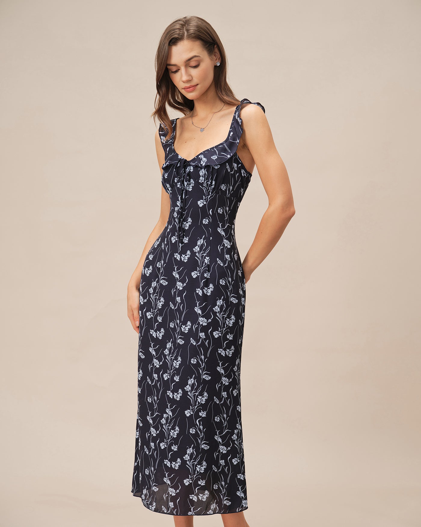Vestido Midi Floral Acampanado — Azul