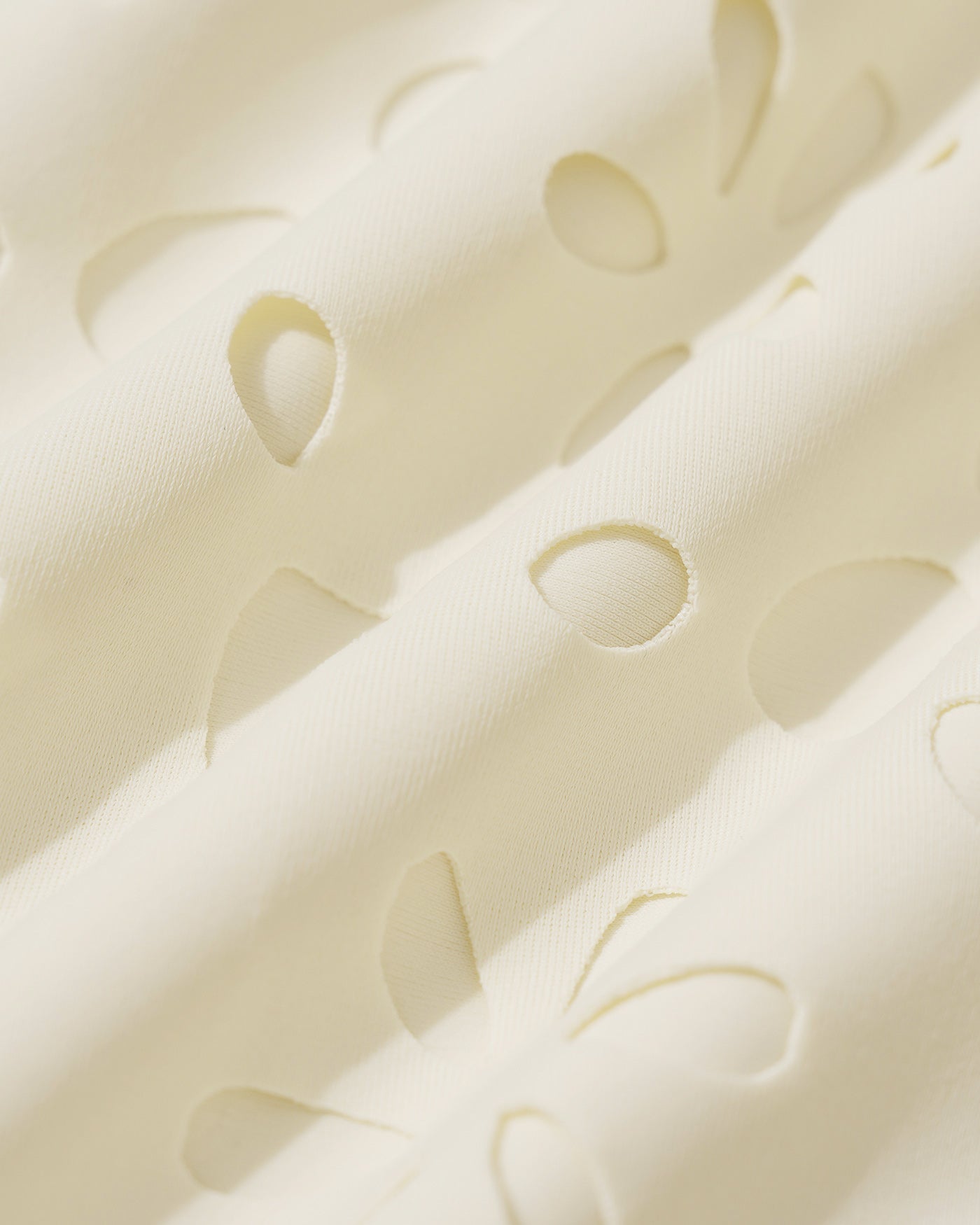 Bikini Triangular con Cordón — Blanco Roto