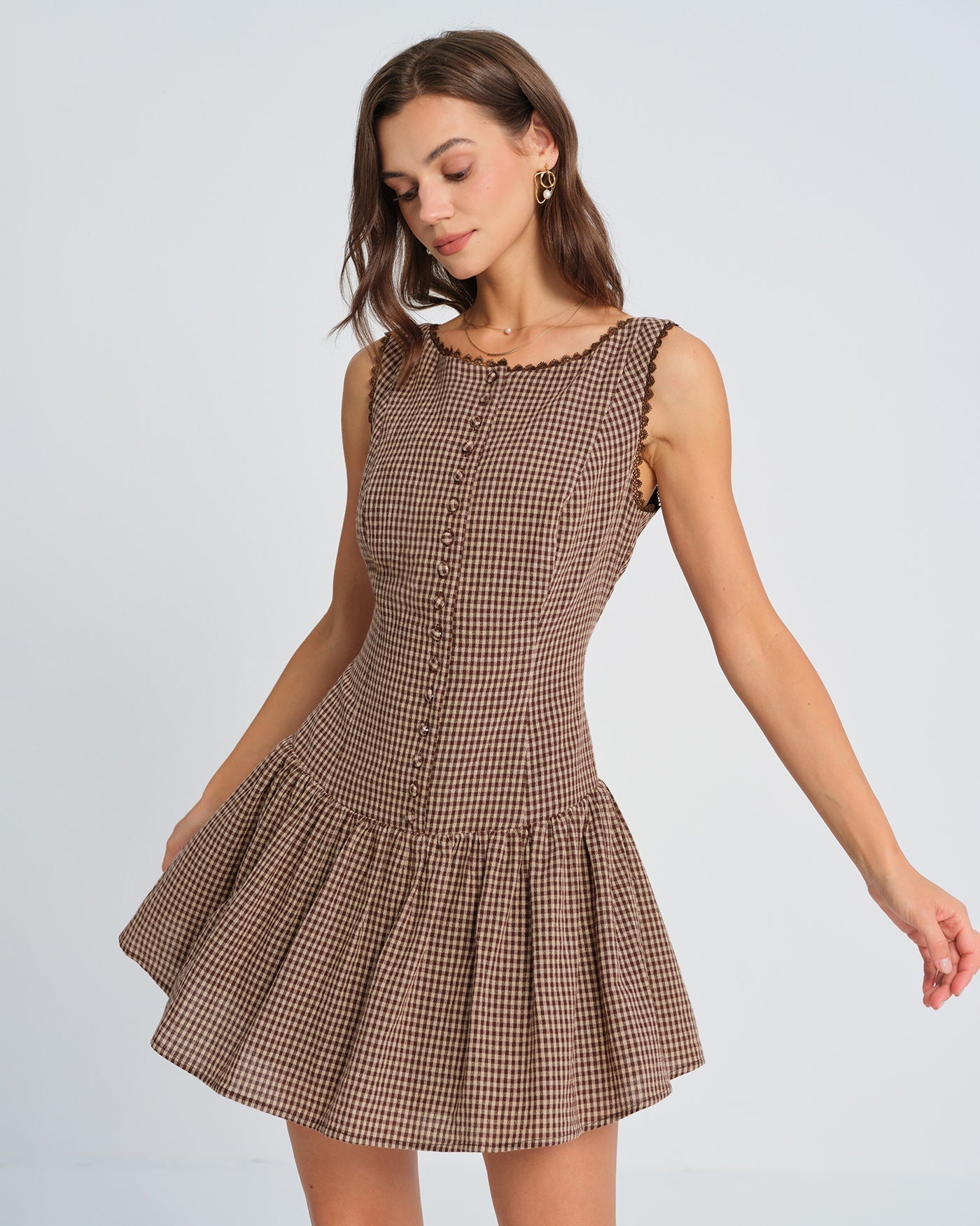 Vestido Mini de Cuadros con Encaje — Marrón