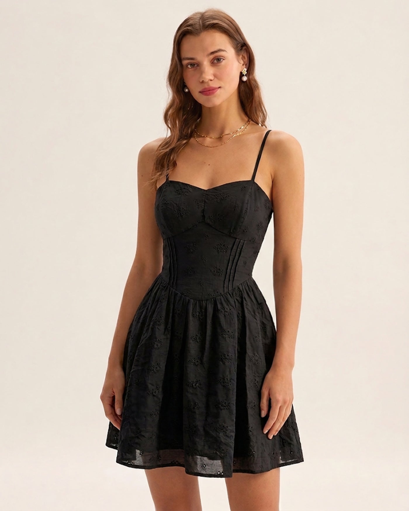 Vestido Mini Slip Escote Corazón — Negro