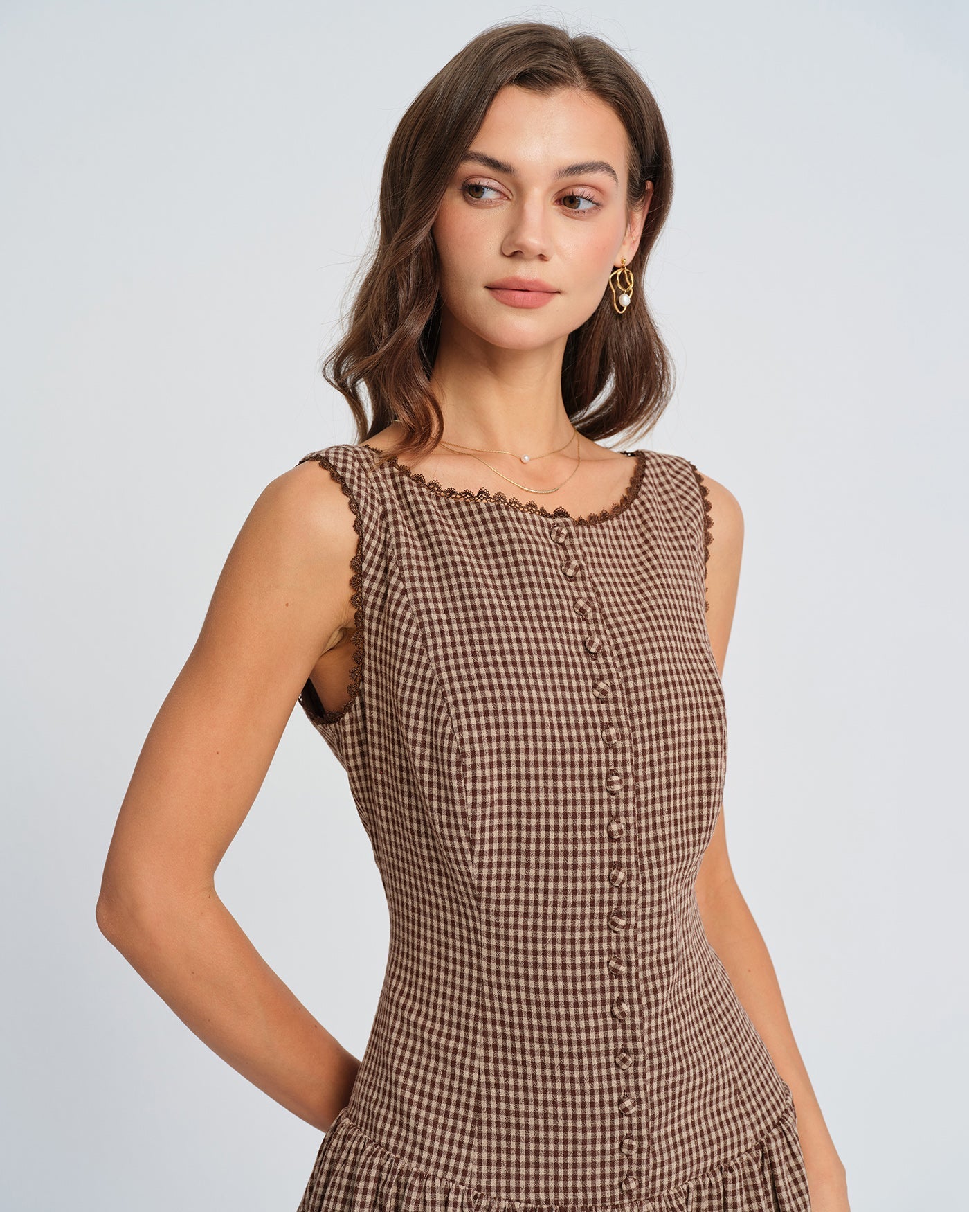 Vestido Mini de Cuadros con Encaje — Marrón