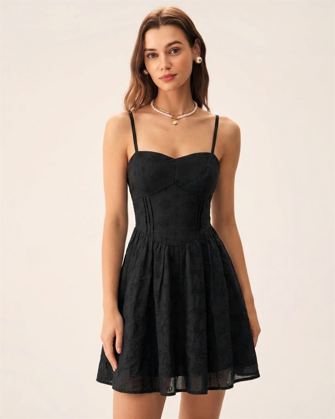 Vestido Mini Slip Escote Corazón — Negro