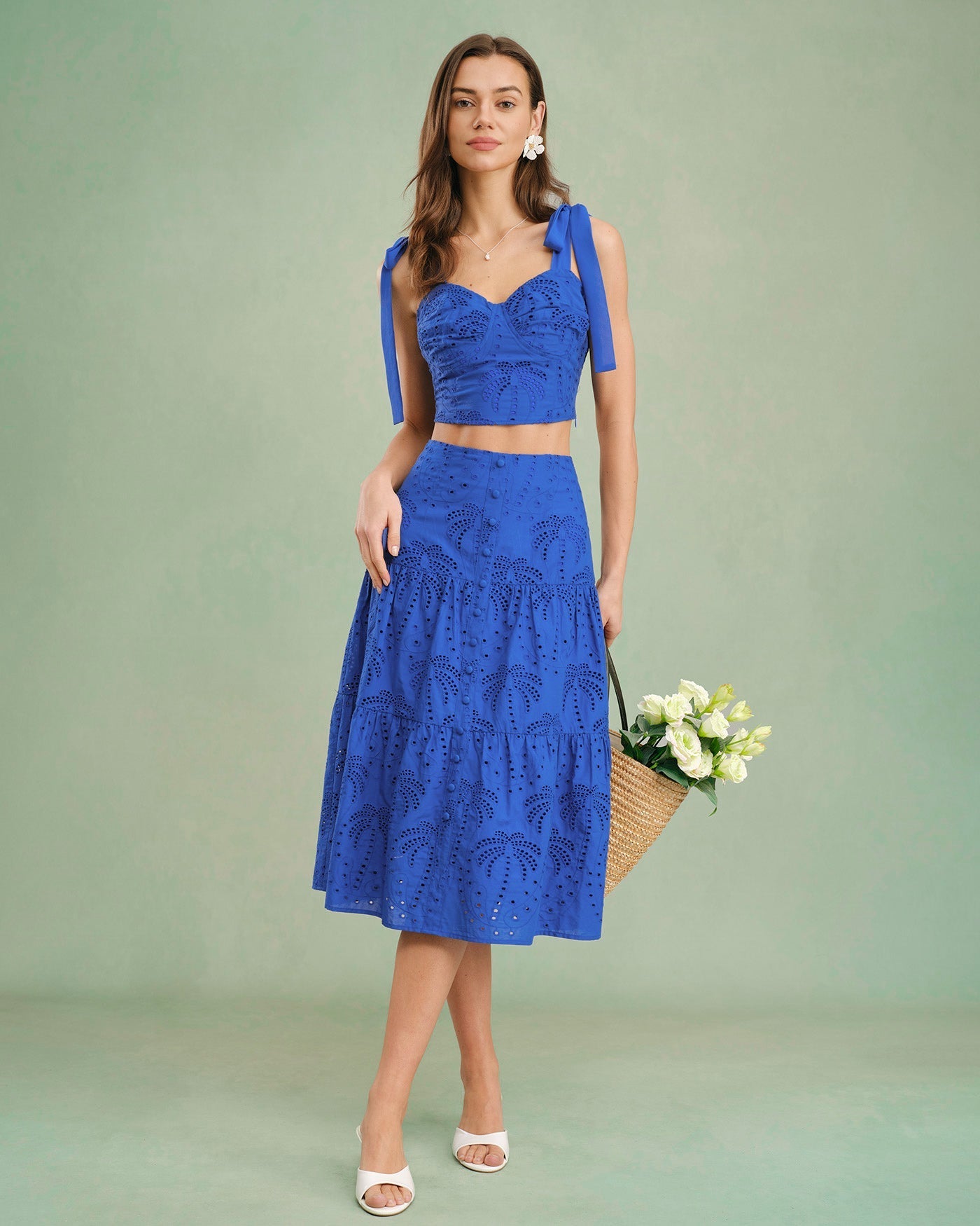 Falda Midi Bordada — Azul