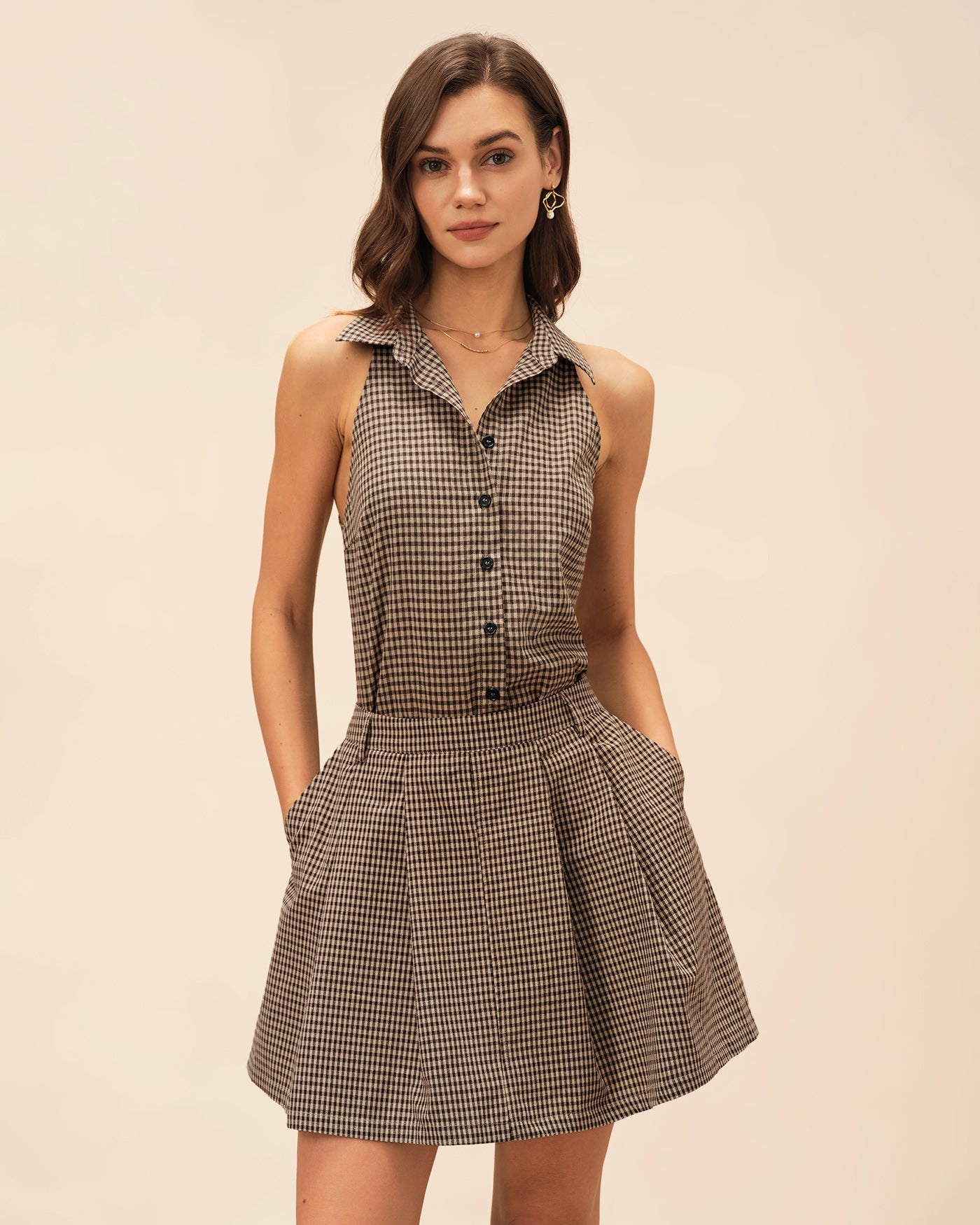 Blusa de Cuadros Sin Mangas con Cuello — Marrón