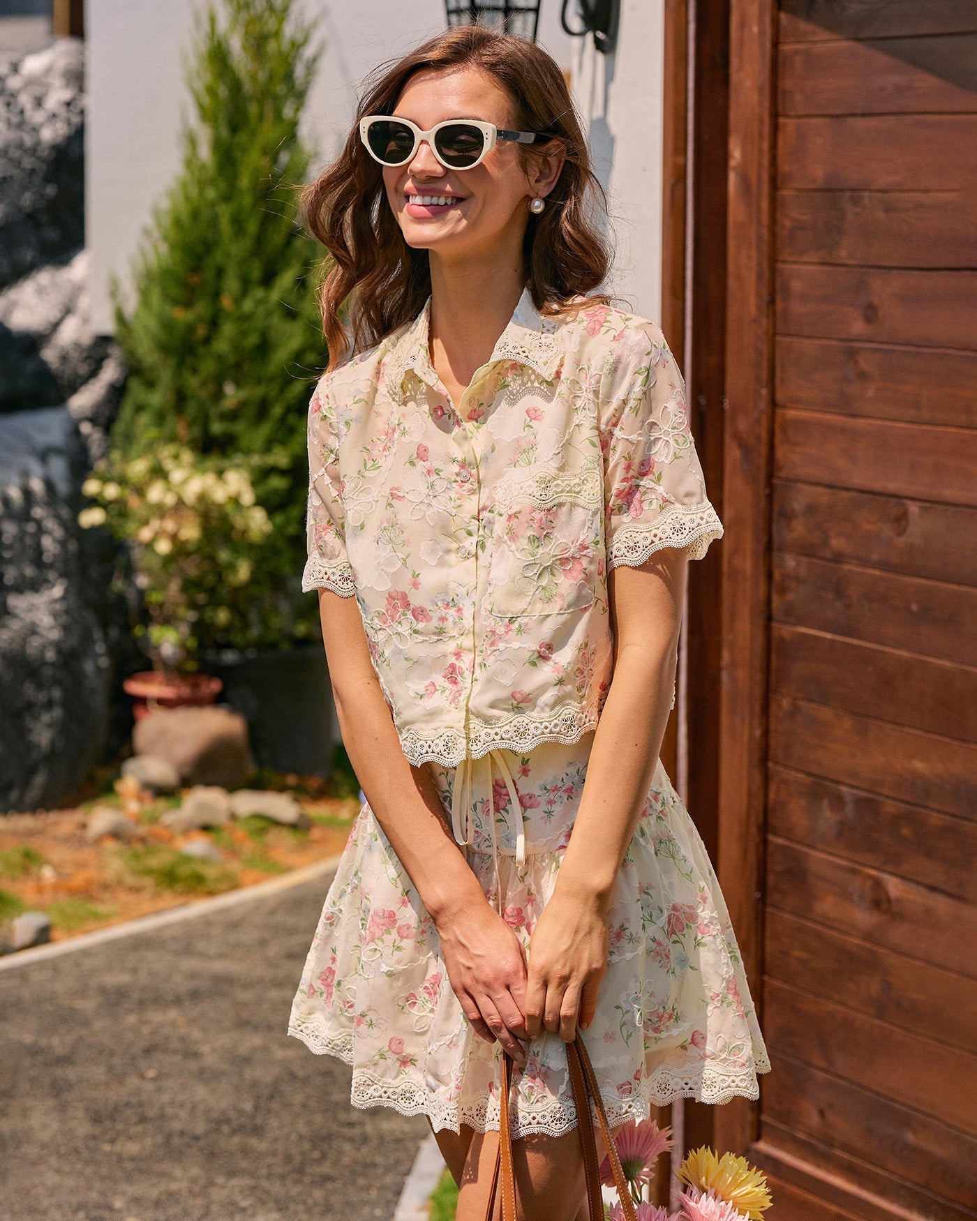 Blusa Cuello Camisero Encaje — Floral