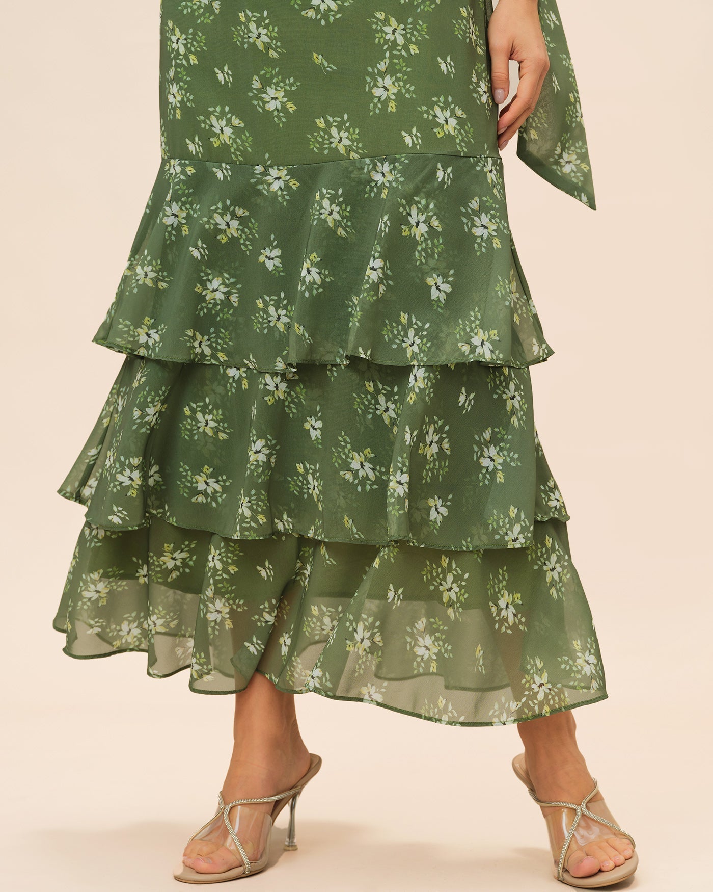 Vestido Maxi Floral con Volantes Escote en V — Verde