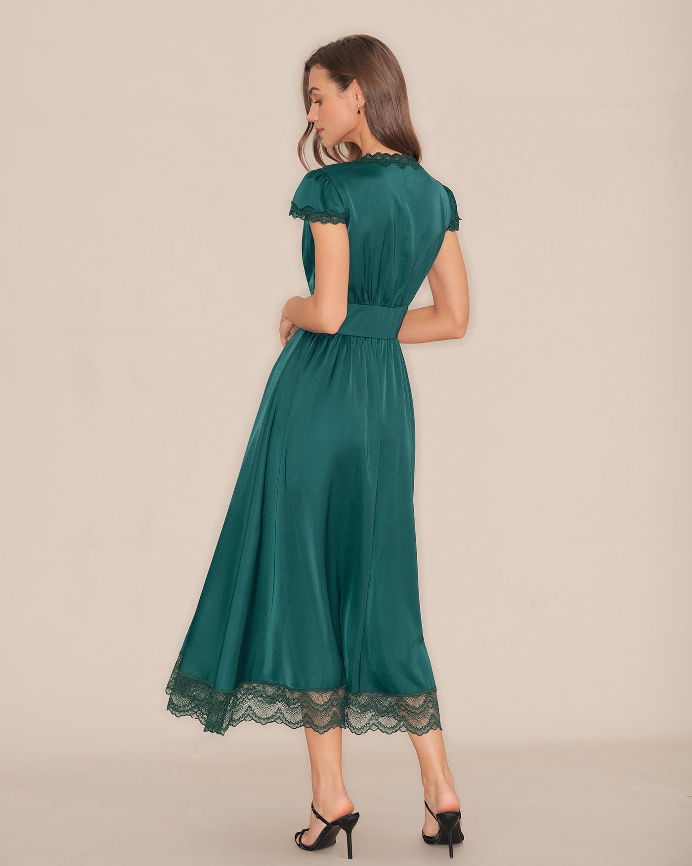 Vestido Maxi de Encaje Escote en V — Verde