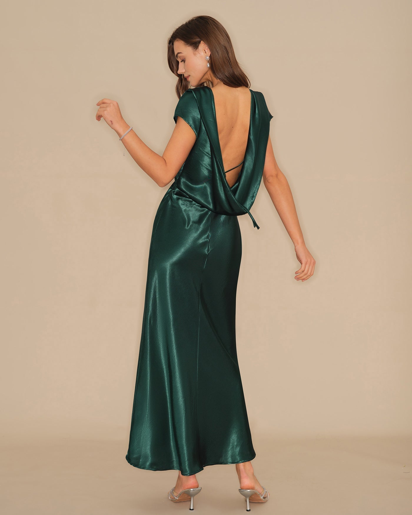 Vestido Maxi Satinado con Lazada — Verde