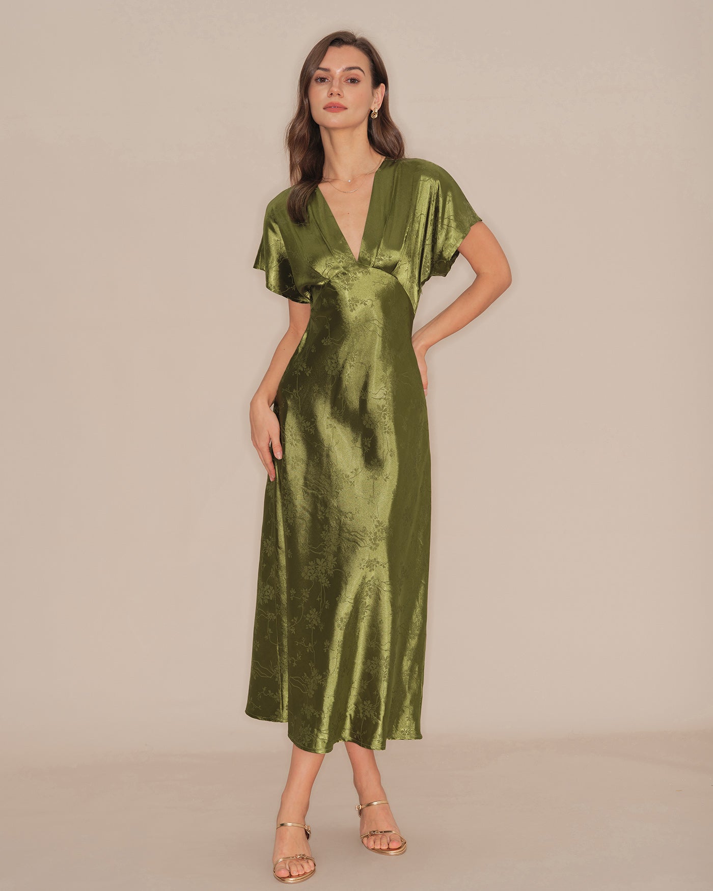 Vestido Midi Floral Plisado Escote en V — Verde