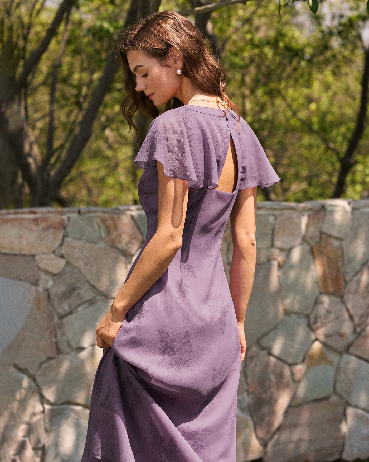Vestido Midi Floral con Manga Mariposa — Morado