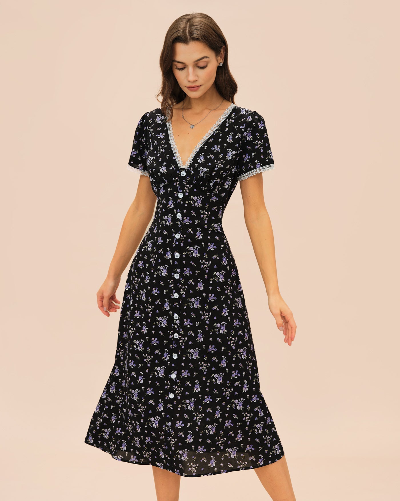 Vestido Midi Floral con Encaje Escote en V — Negro