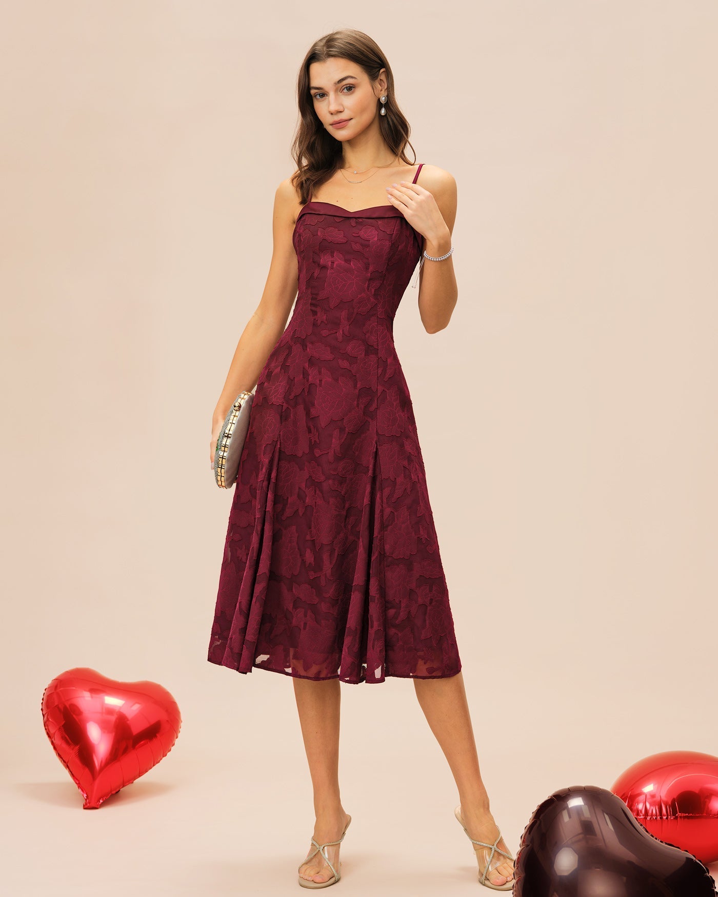 Vestido Midi Jacquard Escote Corazón — Burdeos