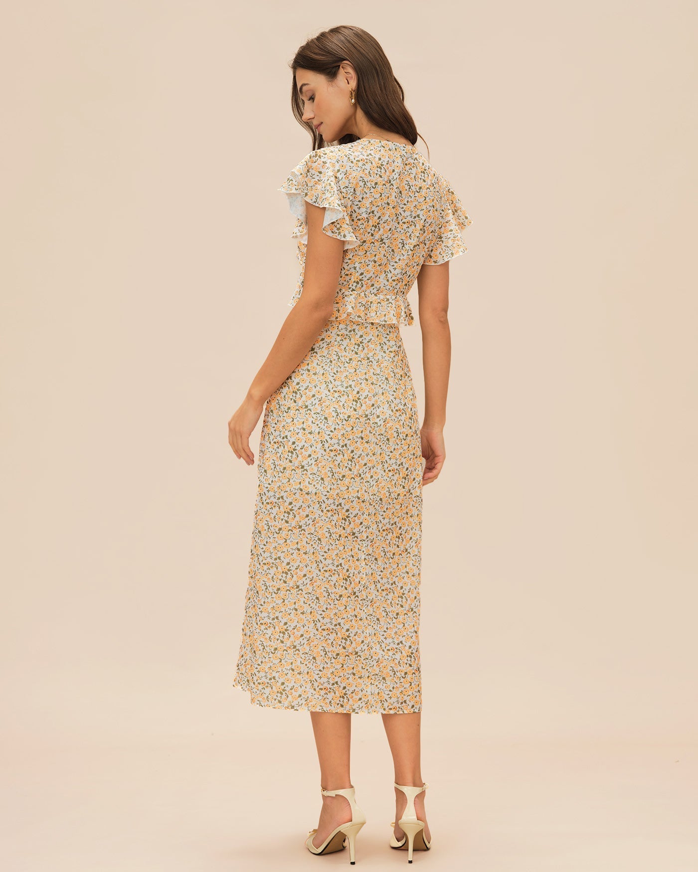 Vestido Midi Floral con Volantes Escote en V — Amarillo