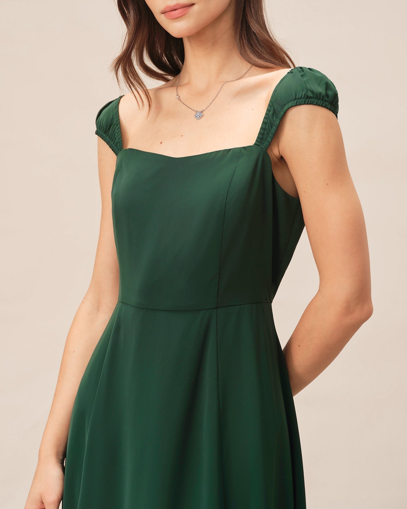 Vestido Midi Escote Cuadrado Manga Casquillo — Verde