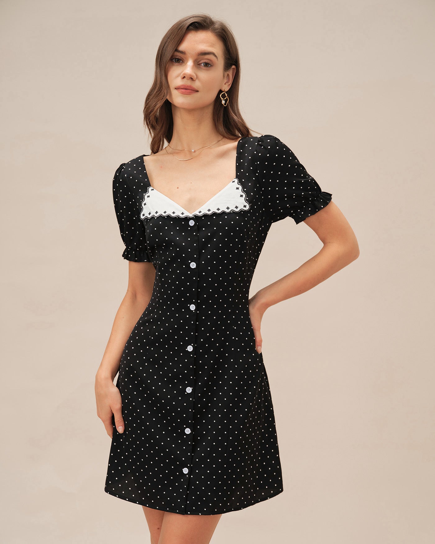 Vestido Mini de Lunares Escote en V — Negro