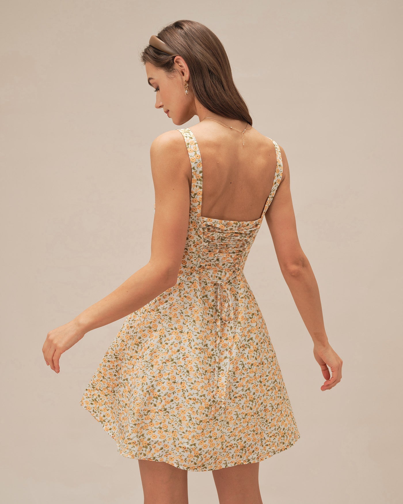 Vestido Mini Floral Espalda Corsé — Amarillo