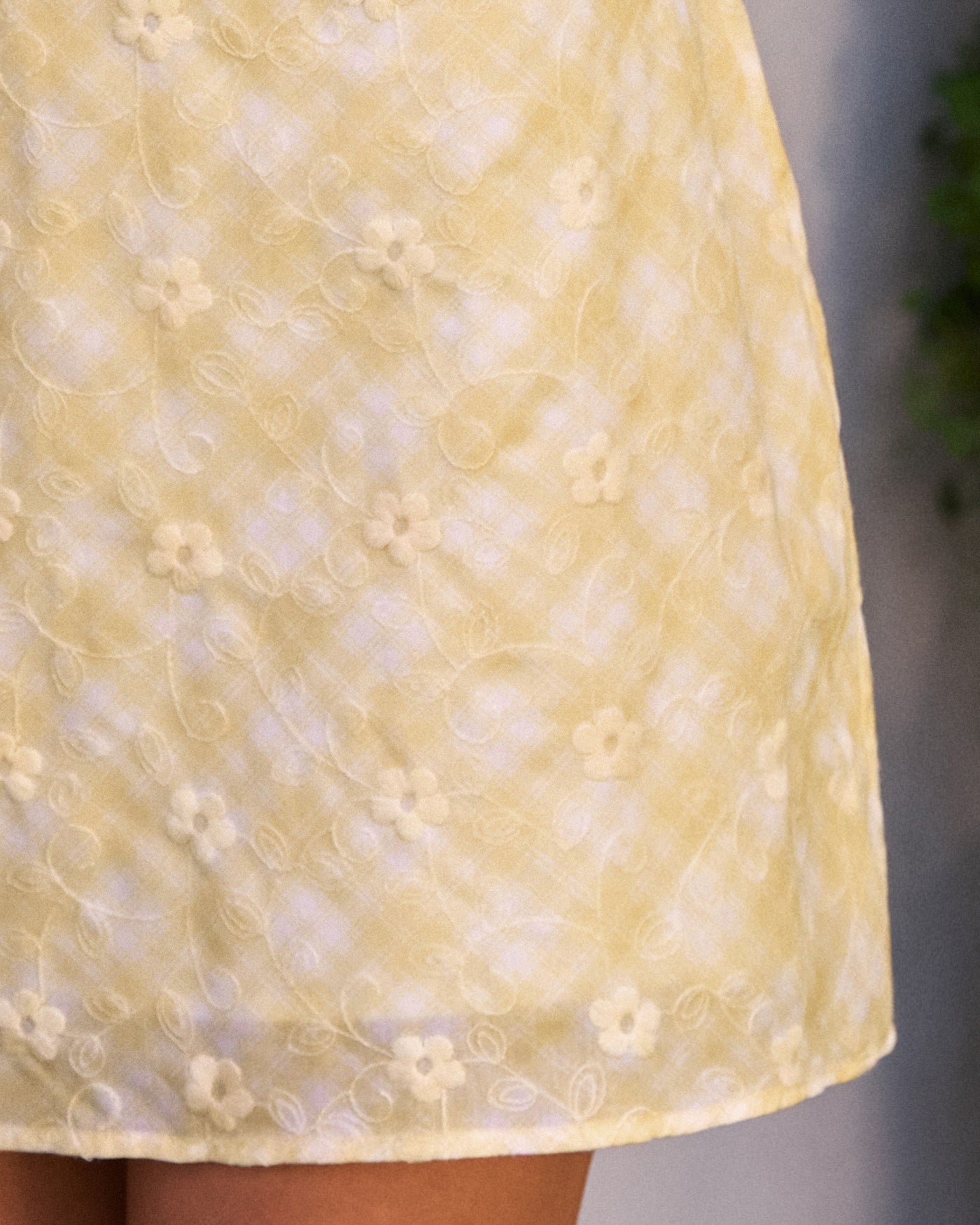 Vestido Mini de Cuadros con Volantes