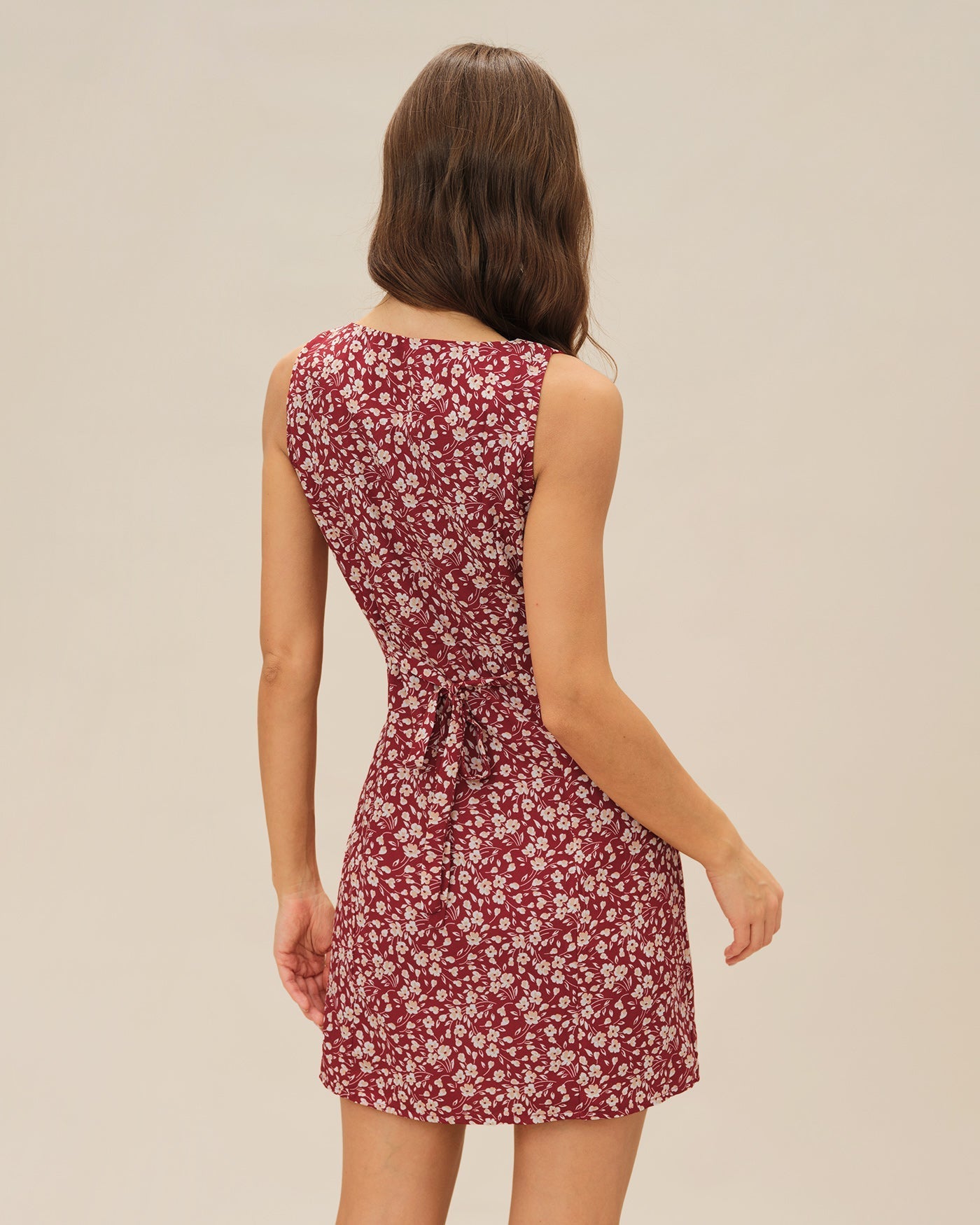Vestido Mini Floral Escote en V — Rojo