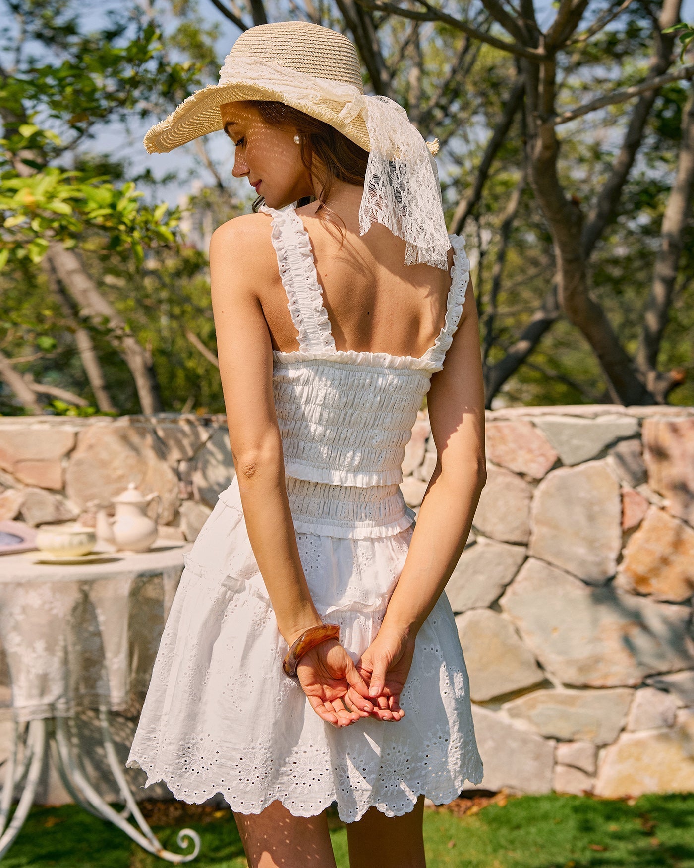 Vestido Mini Tirantes Bordado — Blanco
