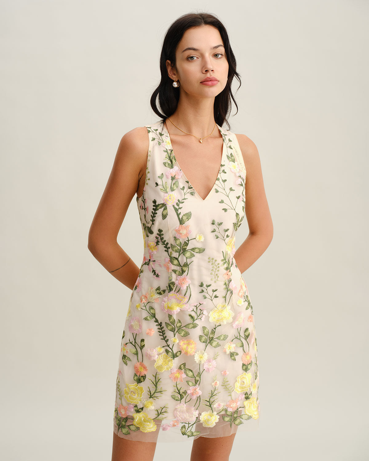 Vestido Mini Floral Sin Mangas — Amarillo