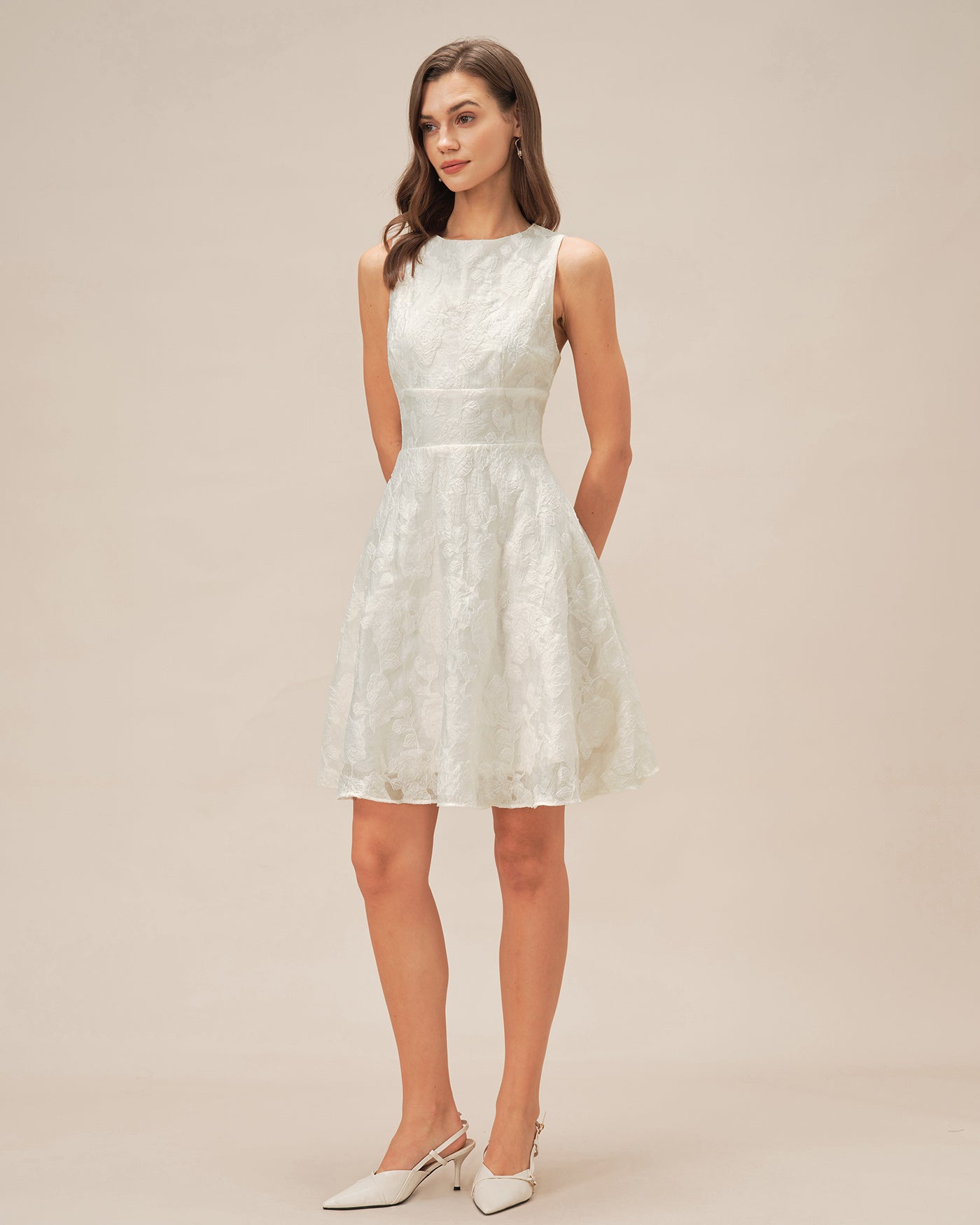 Vestido Mini Jacquard Escote Redondo — Blanco