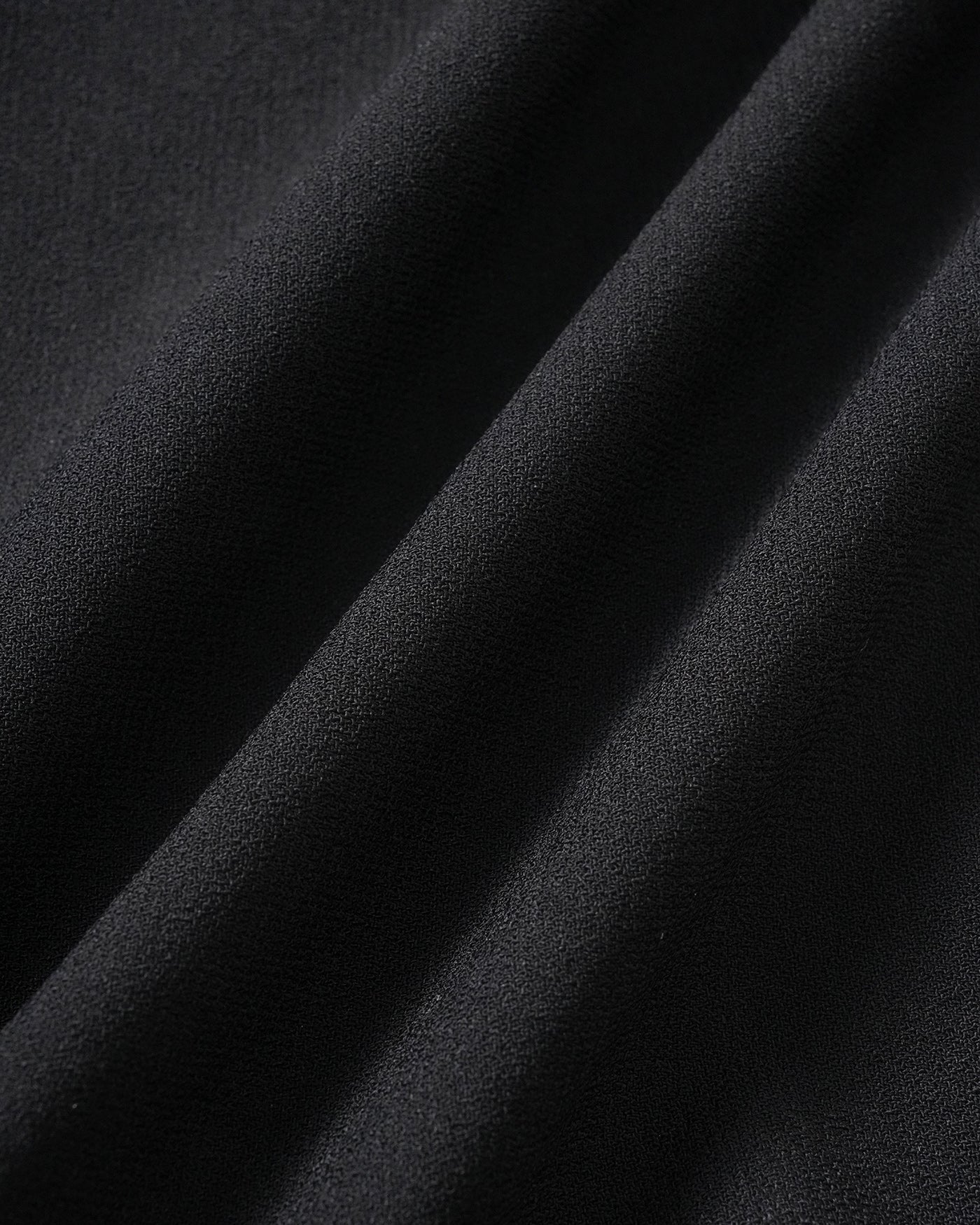 Vestido Mini Cóctel Escote Cuadrado — Negro