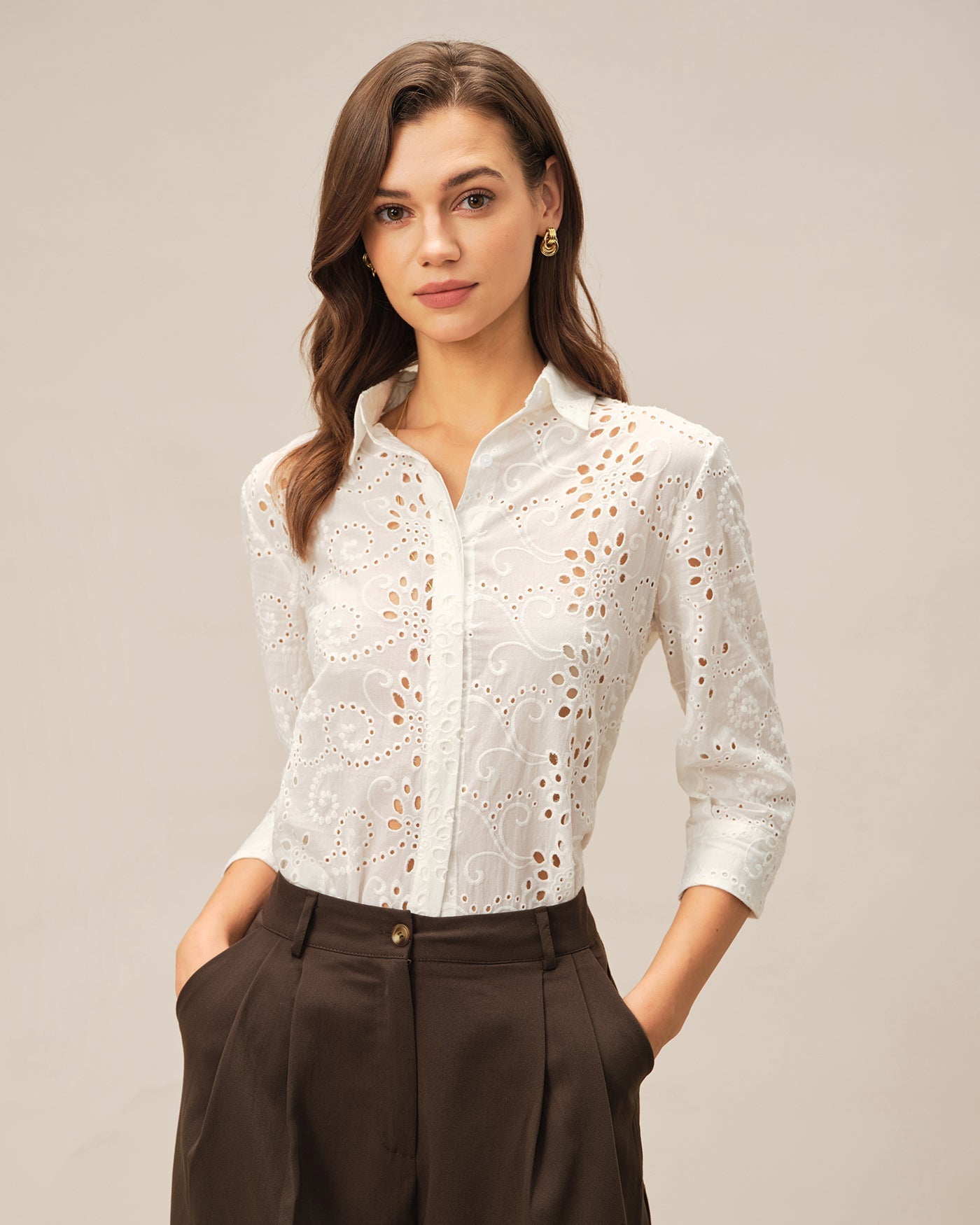 Camisa Floral Texturizada con Cuello — Blanco Roto