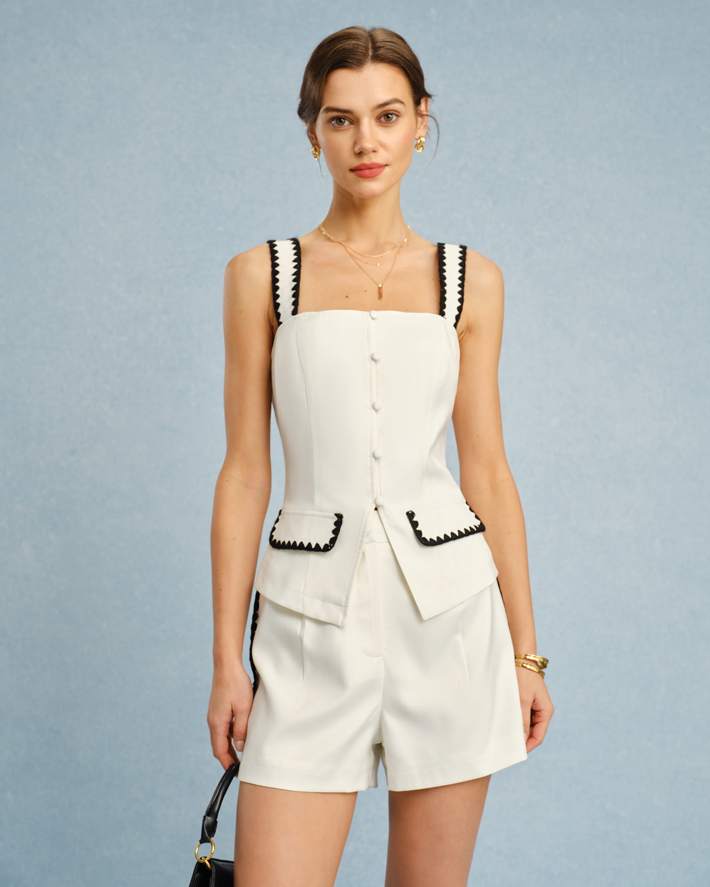Shorts Botones a Contraste — Beige