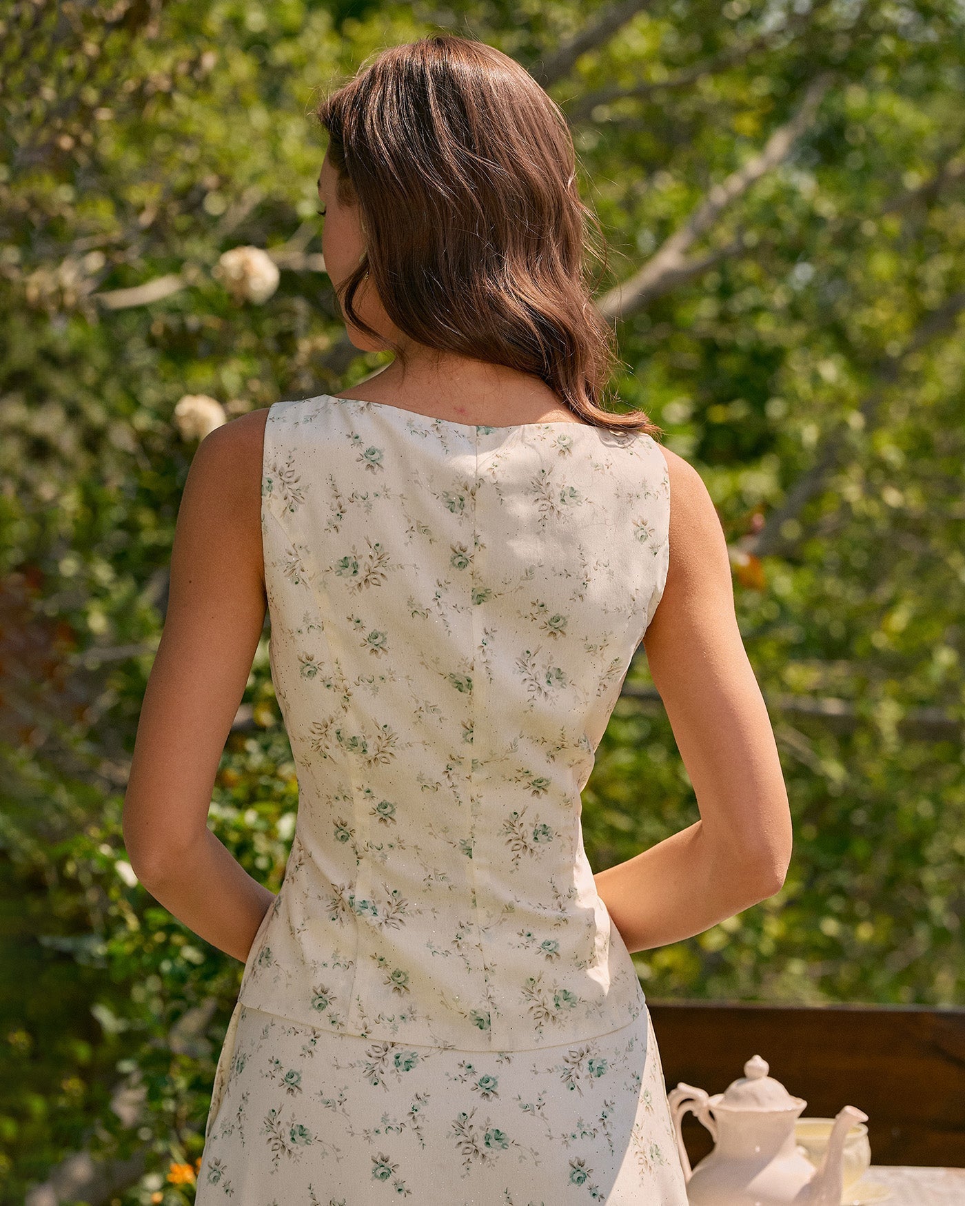 Top de Tirantes Floral con Escote Cuadrado — Verde